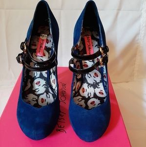 Betsey Johnson Mary Janes blue velvet heels, 9.5